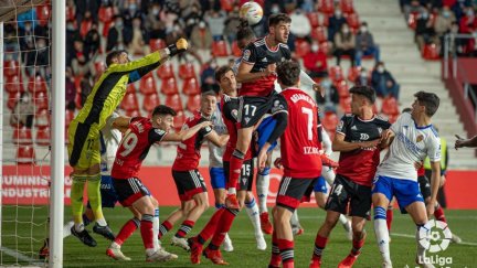 El Real Zaragoza ha caído con estrépito en Anduva.