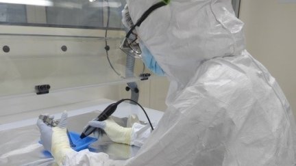 Imagen de archivo de un investigador en un laboratorio. / Foto: EP