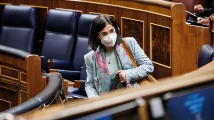 La ministra de Sanidad, Carolina Darias, en una sesión plenaria, en el Congreso de los Diputados. / Europa Press