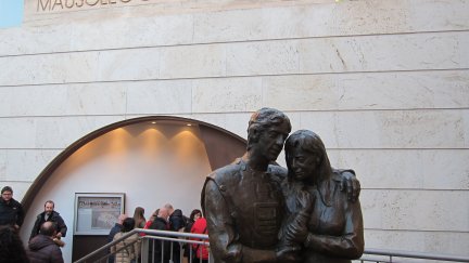 El Centro de Iniciativas y Turismo de Teruel concederá la Medalla de Oro de Los Amantes a 42 matrimonios. / Europa Press