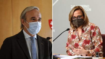 El alcalde de Zaragoza, Jorge Azcón, y la consejera de Presidencia, Mayte Pérez.