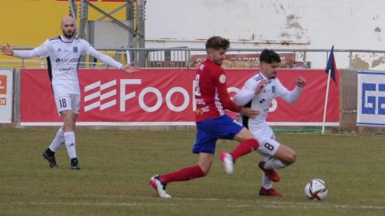 Lance del derbi entre el Teruel y el Tarazona. Foto: SD Tarazona.