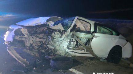 Estado en el que ha quedado uno de los vehículos siniestrados. / Diputación de Zaragoza