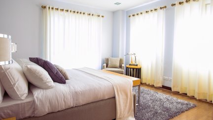 Las cámaras no pueden colocarse en ningún caso en una habitación. / Pixabay.