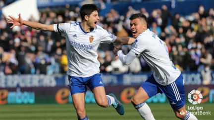 Jaume Grau celebra el primer gol del partido.