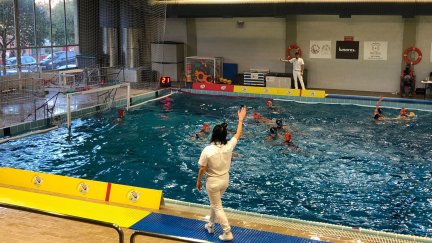 Una imagen del encuentro disputado esta tarde en la piscina de Bomberos.