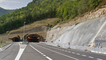 Entrada este del túnel de Petralba en la N-260. / Google Street View.