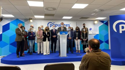 Jorge Azcón, durante su intervención de este martes en la sede del PP Aragón.