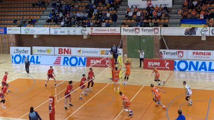 El CV Teruel durante el partido ante el Arenal Emevé.