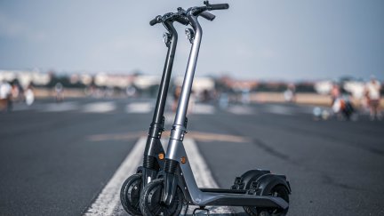 Foto de archivo de dos patinetes. | Europa Press