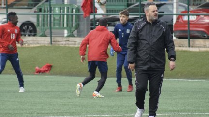 El Tarazona de David Navarro tiene un encuentro complicado en el campo de la Peña Deportiva.
