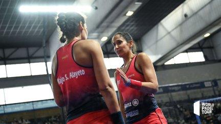 Una imagen del duelo disputado este sábado por Mapi y Majo Sánchez Alayeto.