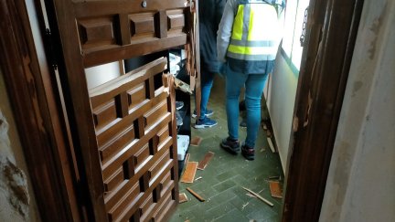 Momento de la operación policial, llevada a cabo en un edificio ocupado de la calle Boggiero. | Policía Nacional