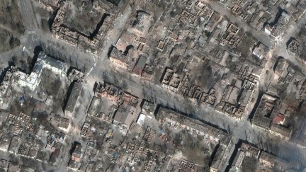 Imagen de satélite que muestra la destrucción de casas y edificios en Mariupol. /EFE