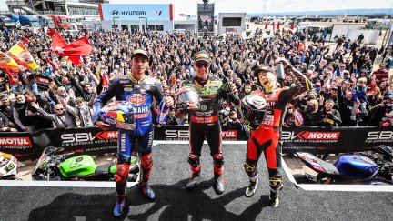El público ha respondido en la cita inaugural de la temporada de Superbikes en MotorLand.