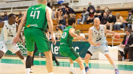 Disputa entre el Levitec Huesca La Magia y el Força Lleida