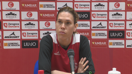 Anna Cruz en rueda de prensa.