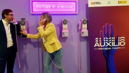 El director gerente Adrián Gimeno ha presentado en el IAJ una scape room sobre violencia machista. Fuente: Gobierno de Aragón.