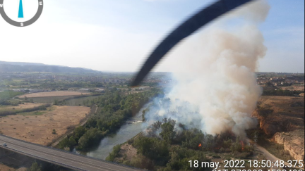 Imagen aérea del incendio declarado en Fraga (Huesca). Foto: Gobierno de Aragón.