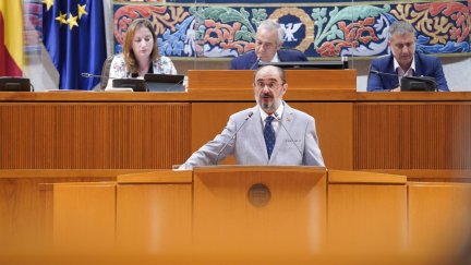 Javier Lambán, presidente de Aragón, durante el pleno de este jueves. / Cortes de Aragón