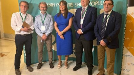 El director del Centro de Emergencias Sanitarias, Fernando Simón, y la consejera de Sanidad, Sira Repollés. / Foto: Europa Press