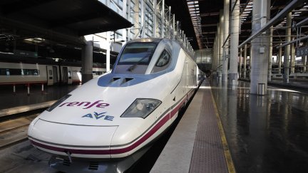 Tren AVE estacionado en la estación de Atocha (Madrid). / Foto: Europa Press