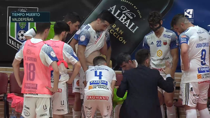 Tiempo muerto de Fútbol Emotion Zaragoza en Valdepeñas.