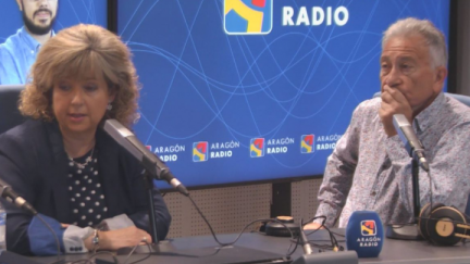 El portavoz de la Asociación de Directores de Servicios Sociales, Gustavo García, y la gerente de Arade, Paquita Morata.