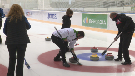 El curling sería una de las pruebas incluidas en el lote 2.