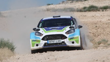 Los ganadores, Fernández y Ranero, durante la competición.