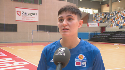 Antía Pérez atiende a Aragón Deporte.