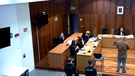 La Fiscalía y la acusación popular mantienen la consideración de asesinato, mientras que la defensa solicita que sea condenado por homicidio.