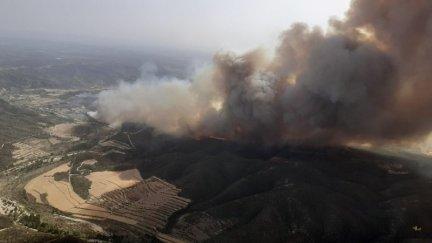 El incendio de Nonaspe desde el aire el pasado jueves. / Gobierno de Aragón
