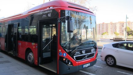 Los trabajadores del autobús urbano desconvocan los paros y la negociación continuará la próxima semana./ Europa Press.
