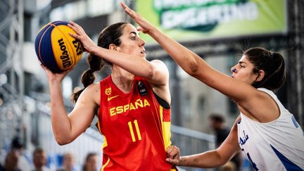 Vega Gimeno, en un partido de este Mundial 3x3.