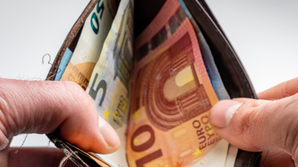 Economistas, políticos y empresarios abogan por alcanzar un pacto de rentas.
