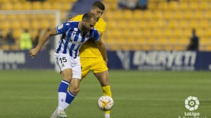 Jeremy Blasco durante un encuentro con la Real Sociedad B.
