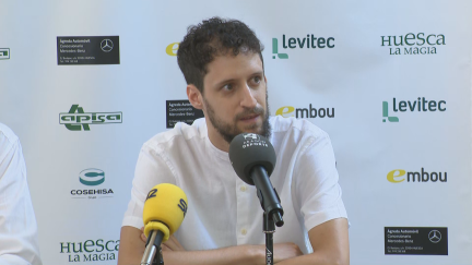 Santi Cerdán, durante su presentación como nuevo técnico del Levitec Huesca.
