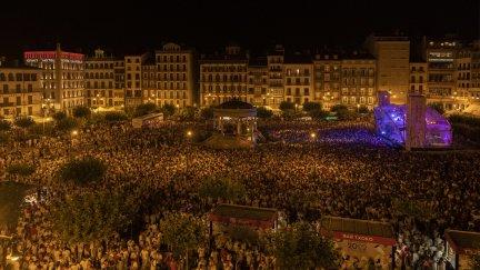 En las fiestas también se han denunciado tocamientos y pinchazos. (EFE).