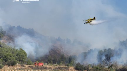 Operativo de extinción del incendio de Ateca. / Diputación de Zaragoza