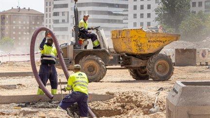 Trabajadores de la construcción. (EFE/ Raquel Manzanares).