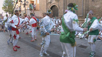 Actuación de los danzantes en la mañana de este 10 de agosto.