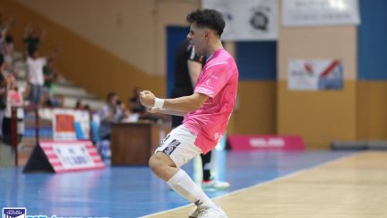 Adrián Rivera durante un encuentro.