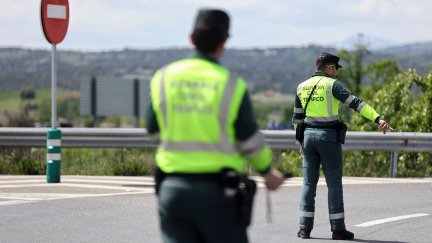 Investigan a un motorista que simuló haber atropellado a una persona en Sallent de Gállego.
