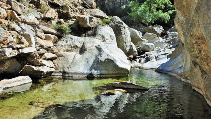 La Guardia Civil alerta del riesgo de practicar barranquismo debido a las tormentas registradas en el Pirineo. / FAM