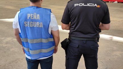 Los voluntarios llevarán un chaleco azul, que los identificará. | Policía Nacional