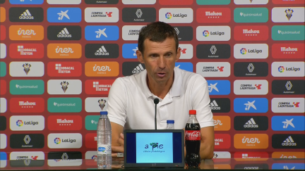 Ziganda compareciendo en rueda de prensa tras perder en Albacete