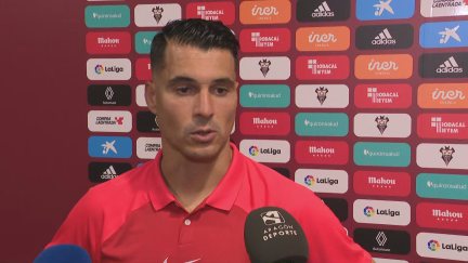 Andrés Fernández en zona mixta tras el partido