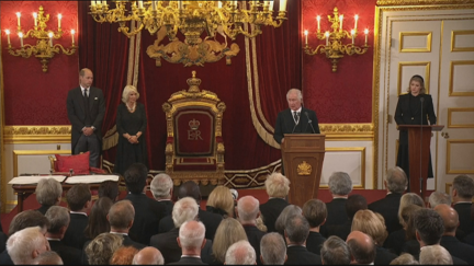 Momento de la ceremonia de proclamación del rey Carlos III.