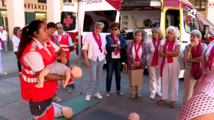 Uno de los talleres de primeros auxilios de Cruz Roja en Huesca.